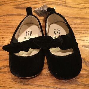 Gap Baby Black Velvet-like Bow Mary Janes